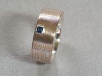 Ring Mokume Gane Silber/Kupfer mit Saphir
